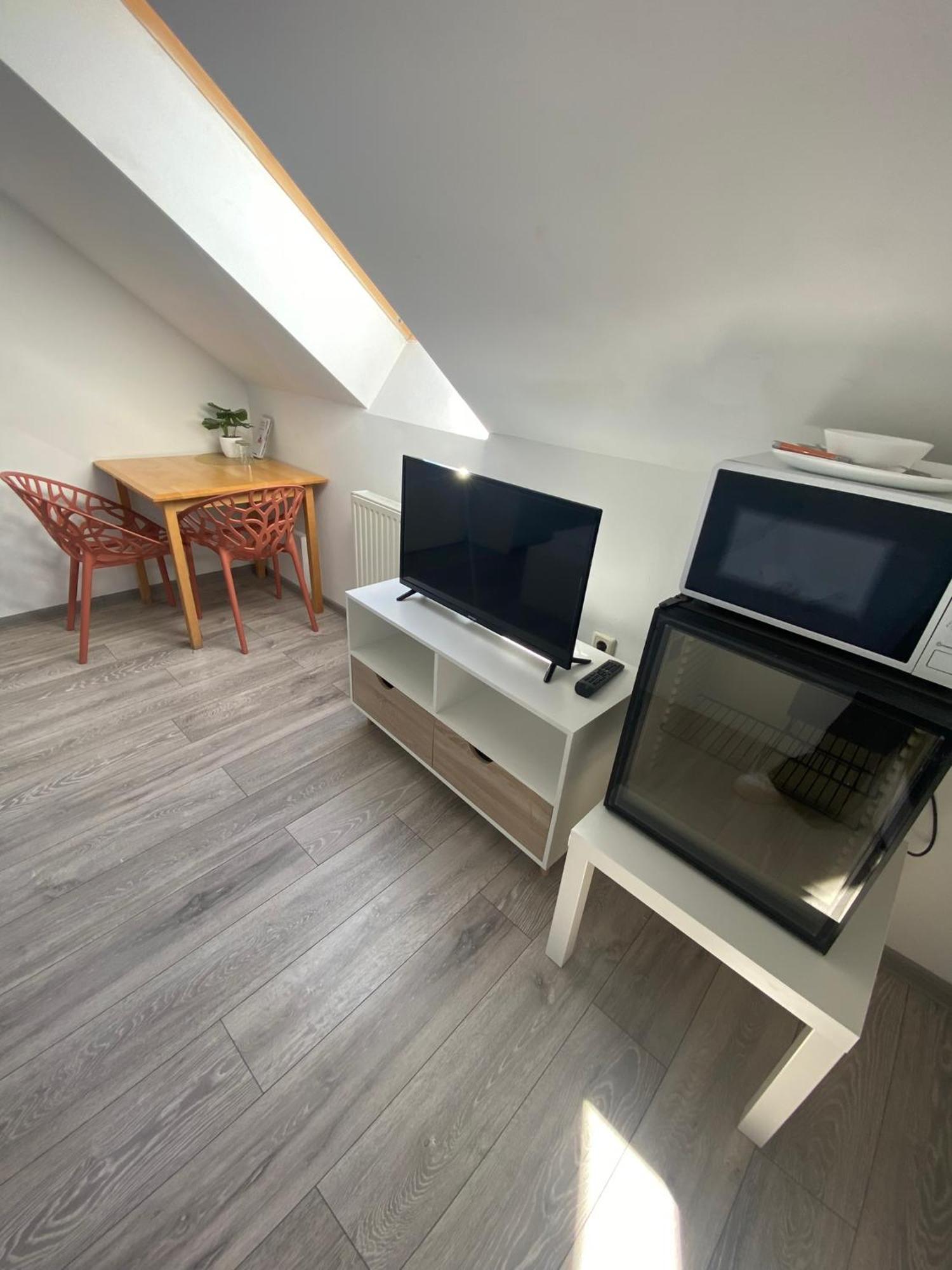 Pension Lizzi Viena Exterior foto
